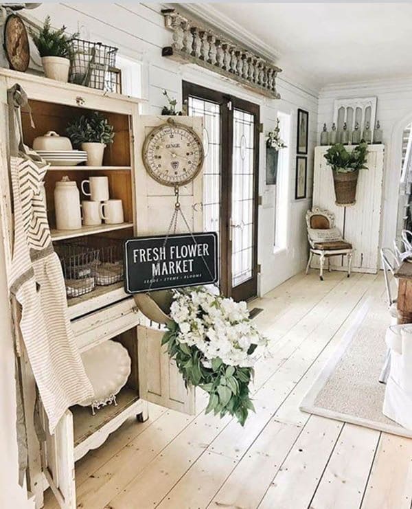 Charming Farmhouse Market Corner